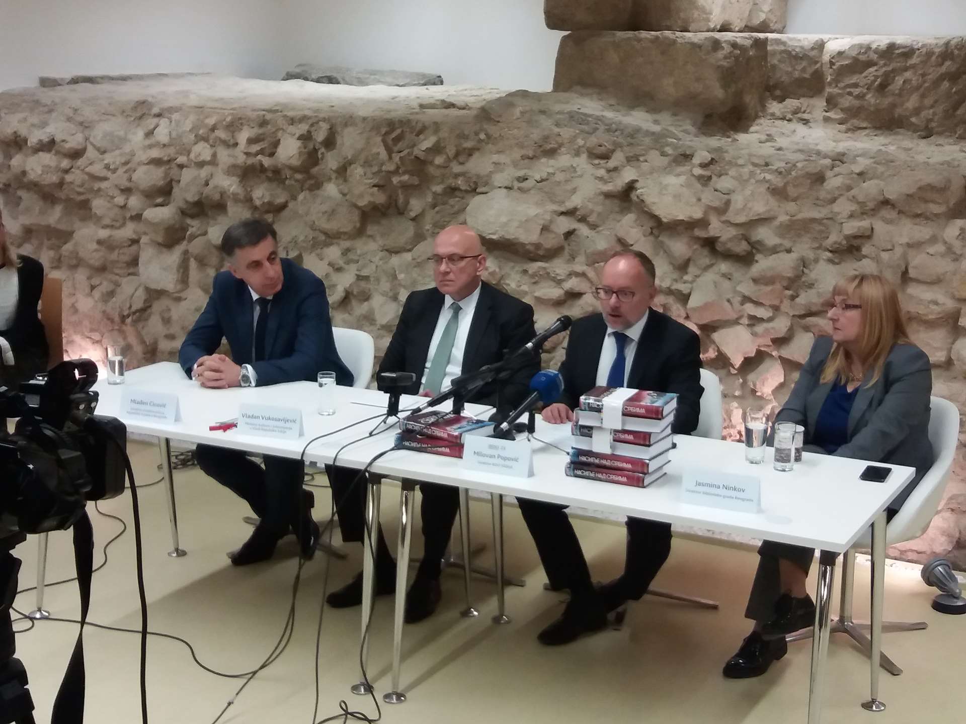 BDO SRBIJA OBELEŽAVA 25 GODINA RADA U SRBIJI I POKLANJA KNJIGE SVIM JAVNIM BIBLIOTEKAMA U SRBIJI I REPUBLICI SRPSKOJ